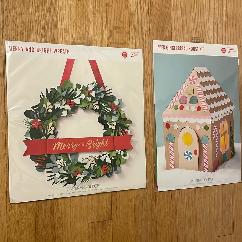 Christmas Wreath and Gingerbread House
